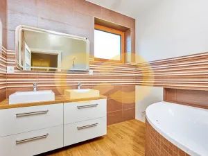 Pronájem rodinného domu, Kunice, 296 m2