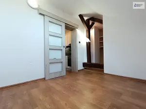 Pronájem bytu 3+kk, Láz, 57 m2