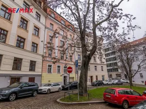 Prodej bytu 2+kk, Praha - Vršovice, Černomořská, 52 m2
