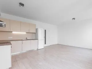 Pronájem bytu 1+kk, Praha - Libeň, Sokolovská, 38 m2
