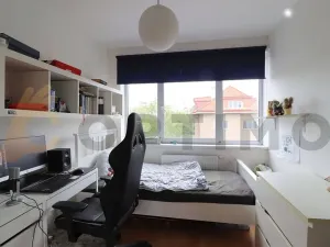 Prodej bytu 4+kk, Roztoky, Tyršovo nám., 88 m2