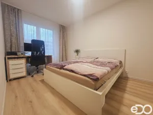 Pronájem bytu 2+kk, Praha, Nurmiho, 55 m2