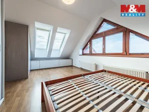 Pronájem bytu 3+kk, Praha - Kolovraty, Meduňková, 109 m2