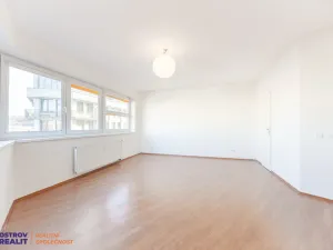 Prodej bytu 2+kk, Praha, Kloboučnická, 56 m2