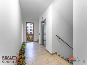 Pronájem bytu 2+kk, Praha - Libeň, Nad Rokoskou, 47 m2