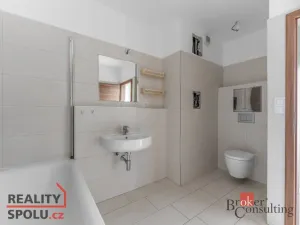 Pronájem bytu 2+kk, Praha - Libeň, Nad Rokoskou, 47 m2