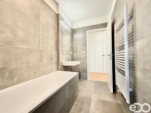 Pronájem bytu 2+kk, Praha, Zlochova, 51 m2