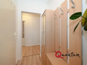 Pronájem bytu 2+1, Praha - Kobylisy, Paláskova, 56 m2