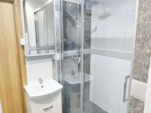 Pronájem bytu 1+1, Cheb, Lesní, 35 m2