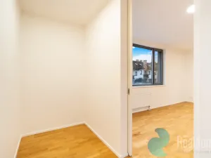 Prodej bytu 3+kk, Praha, Pod průsekem, 65 m2