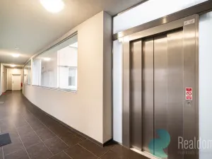 Prodej bytu 3+kk, Praha, Pod průsekem, 65 m2