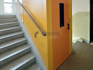 Pronájem bytu 2+1, Praha, Poděbradská, 54 m2