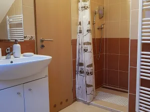 Pronájem bytu 3+1, Dolany, 94 m2