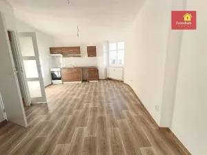 Pronájem bytu 1+1, Dubí - Pozorka, Sadová, 46 m2