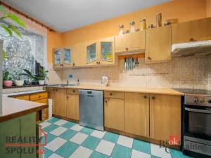 Prodej rodinného domu, Holice, Bratří Čapků, 262 m2