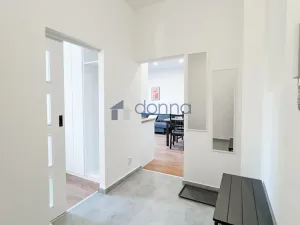 Pronájem bytu 2+kk, Praha, Komunardů, 38 m2