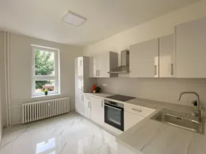 Pronájem bytu 2+1, Karlovy Vary, Koptova, 76 m2