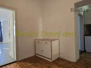 Prodej bytu 2+1, Opava, Dolní náměstí, 85 m2