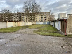 Pronájem garáže, Pardubice, Na Okrouhlíku, 15 m2