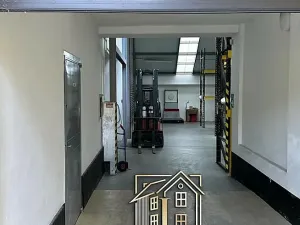 Pronájem skladu, Praha, Libušská, 1900 m2