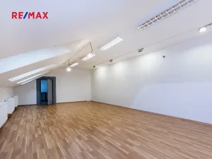 Prodej kanceláře, Praha - Vršovice, 28. pluku, 146 m2