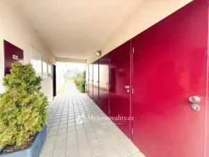 Prodej bytu 2+kk, Znojmo, Růžičkova, 38 m2