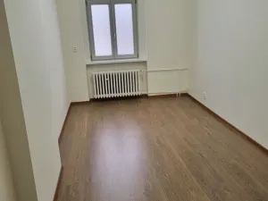 Pronájem kanceláře, Cheb, Svobody, 16 m2