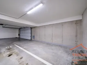 Prodej bytu 2+kk, Hradec Králové, Antonína Petrofa, 56 m2