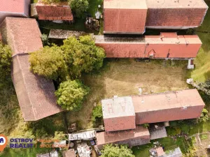 Prodej rodinného domu, Chlum, 823 m2