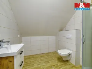 Prodej rodinného domu, Luby, Revoluční, 218 m2