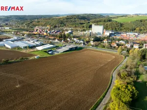 Prodej komerčního pozemku, Lípa, 3200 m2