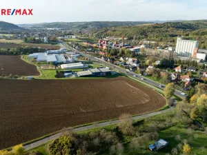 Prodej komerčního pozemku, Lípa, 3200 m2