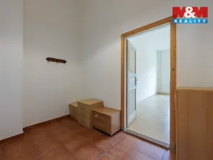 Pronájem bytu 1+1, Karlovy Vary, nábřeží Jana Palacha, 51 m2