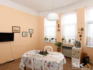 Prodej bytu 2+1, Louny, Husova, 76 m2