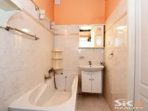 Prodej bytu 2+1, Louny, Husova, 76 m2