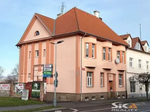 Prodej bytu 2+1, Louny, Husova, 76 m2