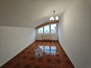 Pronájem bytu 2+1, Pardubice, 17. listopadu, 63 m2