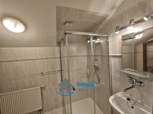 Pronájem bytu 2+1, Pardubice, 17. listopadu, 63 m2