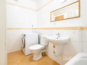 Pronájem bytu 1+kk, Praha - Vysočany, Poděbradská, 36 m2