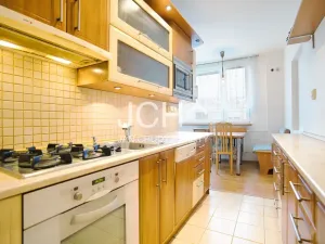 Prodej bytu 2+1, Olomouc, Tovární, 53 m2