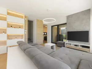 Pronájem rodinného domu, Přezletice, Pod Vinoří, 152 m2