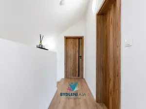 Prodej rodinného domu, Bystřany, 284 m2