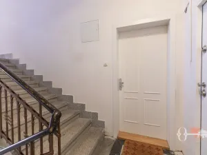 Prodej bytu 3+1, Praha - Libeň, Lihovarská, 78 m2