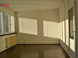 Prodej bytu 2+1, Hradec Králové - Slezské Předměstí, Severní, 56 m2