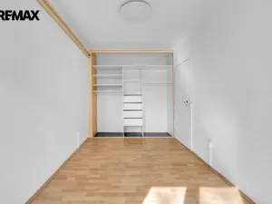 Prodej bytu 2+1, Hradec Králové - Slezské Předměstí, Severní, 56 m2