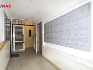 Prodej bytu 3+1, Praha - Nusle, K podjezdu, 63 m2