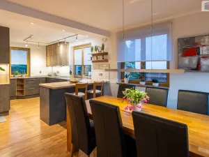 Prodej rodinného domu, Říčany - Strašín, Jedlová, 300 m2