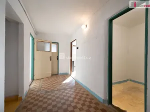 Prodej rodinného domu, Psárov, 486 m2