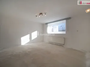 Prodej rodinného domu, Psárov, 486 m2