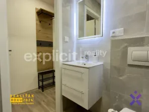 Pronájem bytu 1+kk, Zlín, Družstevní, 31 m2